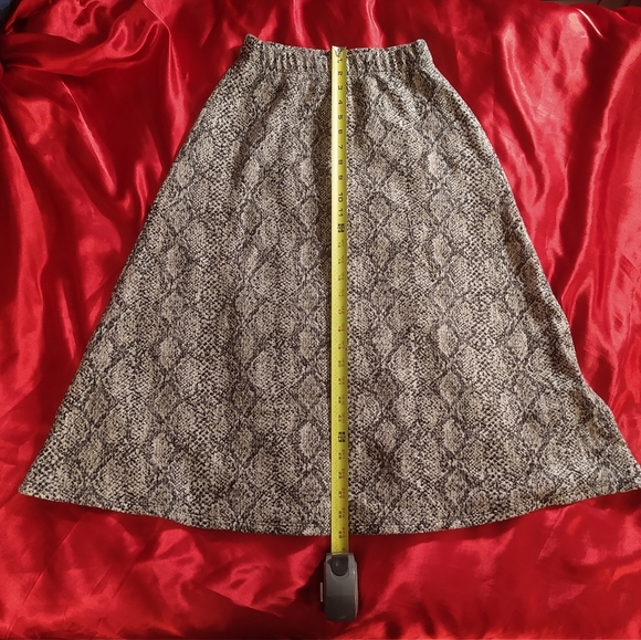 Zara Snakeskin Midi Skirt - Picture 4 of 5